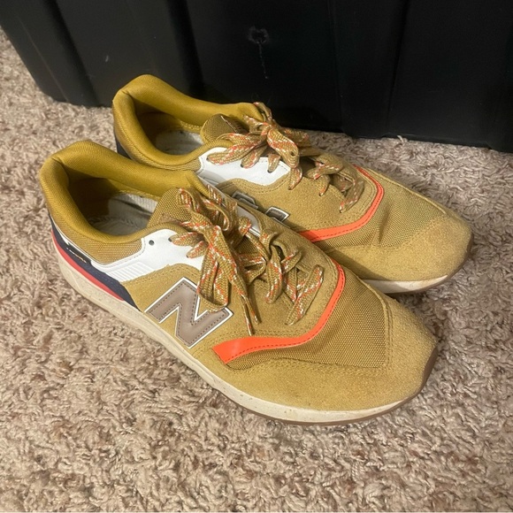 New Balance Mustard and Orange Sneakers size 11.5 - Picture 1 of 7